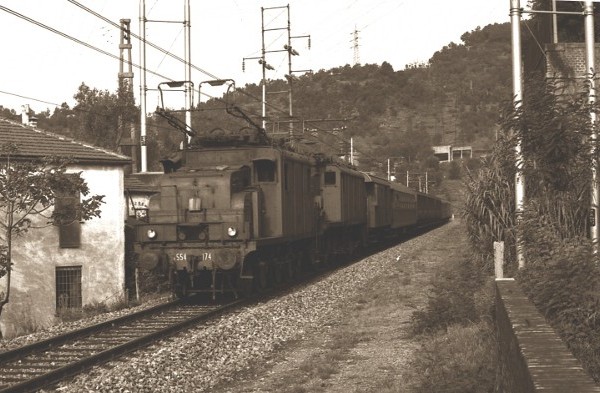 Locomotiva elettrica E 554.174